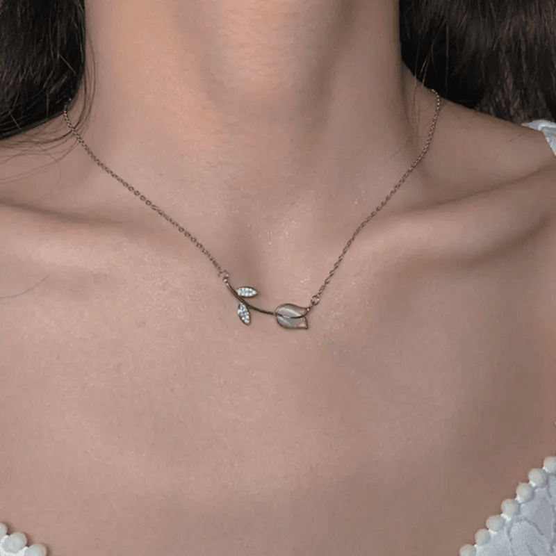 Elegant Tulip Necklace – H5032