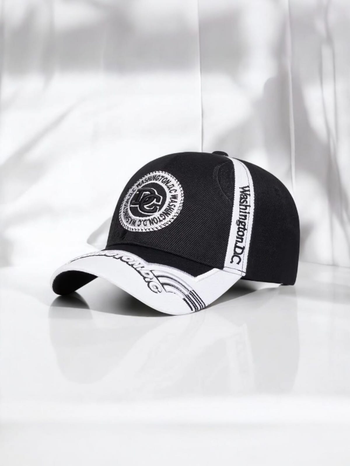 Washington DC Embroidered Cap Black & white - H703
